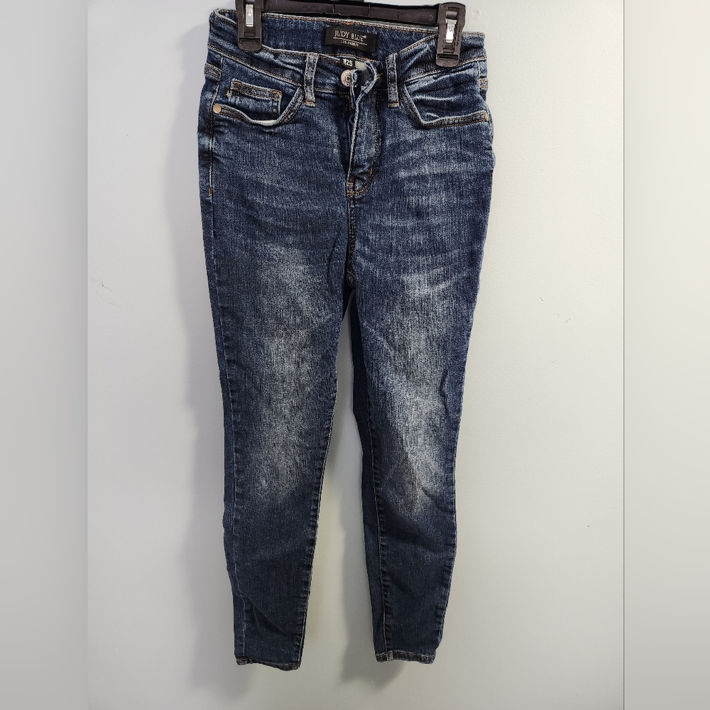 Like new Judy Blue 1/25 skinny fit